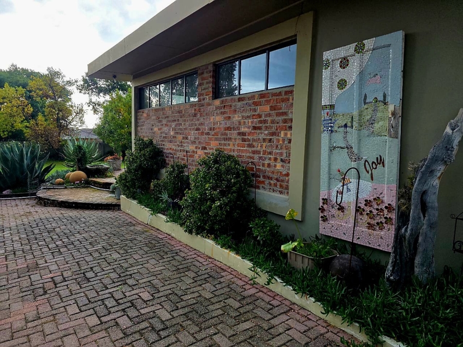 3 Bedroom Property for Sale in Wilgenhof Free State